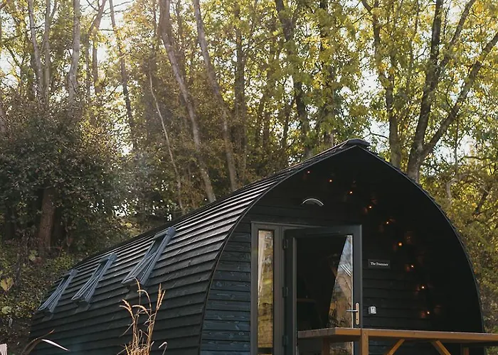 롯지 Hewn Yorkshire - The Quarry *